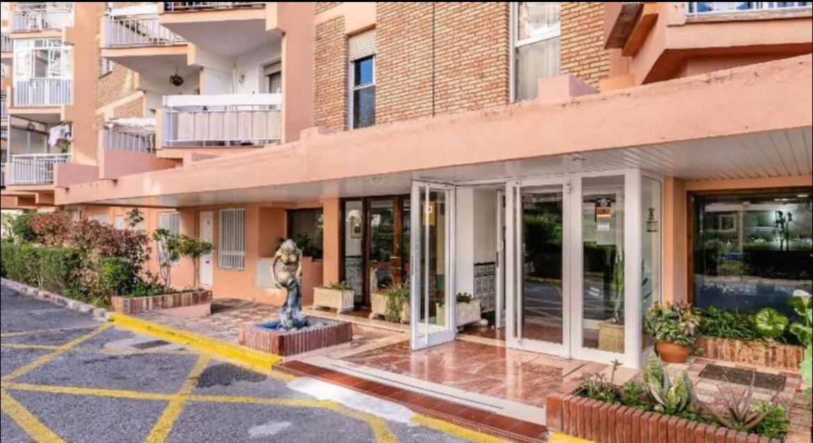 Piso Centrico En Calle Luis Vives 1, 贝纳尔马德纳 外观 照片
